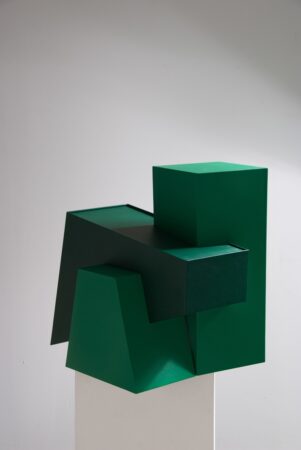Assemblage - 191 - A - 54 x 50 x 44